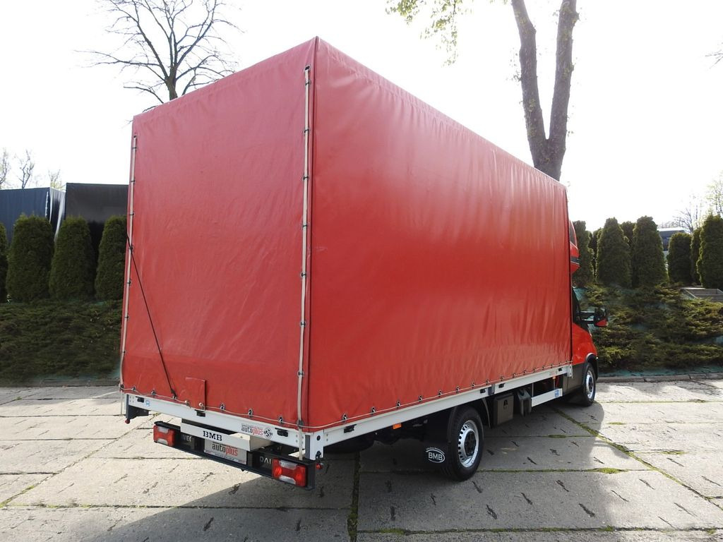 Iveco DAILY 35S18 PRITSCHE PLANE 10 PALETTEN WEBASTO - Ponyvás kisteherautó: 3 kép. Iveco DAILY 35S18 PRITSCHE PLANE 10 PALETTEN WEBASTO - Ponyvás kisteherautó: 3 kép.