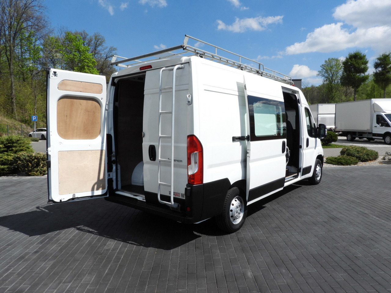 CITROEN JUMPER BOX DELIVERY VAN 7 SEATS CRUISE CONTROL 120HP - Kisteherautó: 3 kép. CITROEN JUMPER BOX DELIVERY VAN 7 SEATS CRUISE CONTROL 120HP - Kisteherautó: 3 kép.