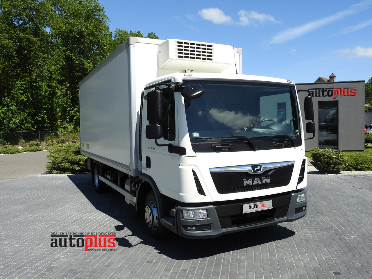MAN TGL 10.180 REGRIGERATOR BOX -20*C 11 PALLETS POWER SUPPLY 230V AIR CONDITIONING PNEUMATICS TWIN WHEELS 180HP - Hűtős teherautó: 1 kép. MAN TGL 10.180 REGRIGERATOR BOX -20*C 11 PALLETS POWER SUPPLY 230V AIR CONDITIONING PNEUMATICS TWIN WHEELS 180HP - Hűtős teherautó: 1 kép.
