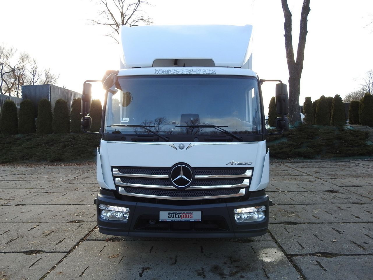 MERCEDES ATEGO 12.24 REGRIGERATOR BOX -10*C LIFT 16 PALLETS HEATING FUNCTION WEBASTO CRUISE CONTROL PNEUMATICS AIR CONDITIONING 240HP - Hűtős teherautó: 5 kép. MERCEDES ATEGO 12.24 REGRIGERATOR BOX -10*C LIFT 16 PALLETS HEATING FUNCTION WEBASTO CRUISE CONTROL PNEUMATICS AIR CONDITIONING 240HP - Hűtős teherautó: 5 kép.