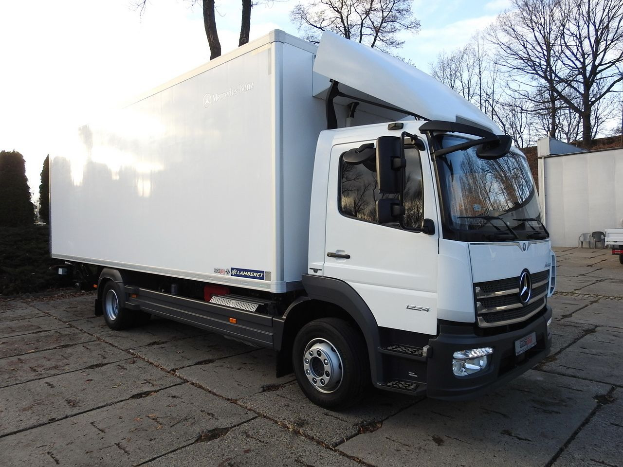 MERCEDES ATEGO 12.24 REGRIGERATOR BOX -10*C LIFT 16 PALLETS HEATING FUNCTION WEBASTO CRUISE CONTROL PNEUMATICS AIR CONDITIONING 240HP - Hűtős teherautó: 4 kép. MERCEDES ATEGO 12.24 REGRIGERATOR BOX -10*C LIFT 16 PALLETS HEATING FUNCTION WEBASTO CRUISE CONTROL PNEUMATICS AIR CONDITIONING 240HP - Hűtős teherautó: 4 kép.