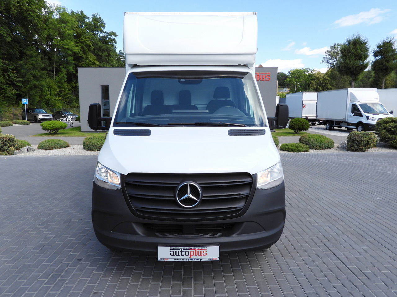 MERCEDES SPRINTER 514 BOX LIFT 8 PALLETS CRUISE CONTROL TWIN WHEELS AIR CONDITIONING 140HP - Dobozos kisteherautó: 5 kép. MERCEDES SPRINTER 514 BOX LIFT 8 PALLETS CRUISE CONTROL TWIN WHEELS AIR CONDITIONING 140HP - Dobozos kisteherautó: 5 kép.