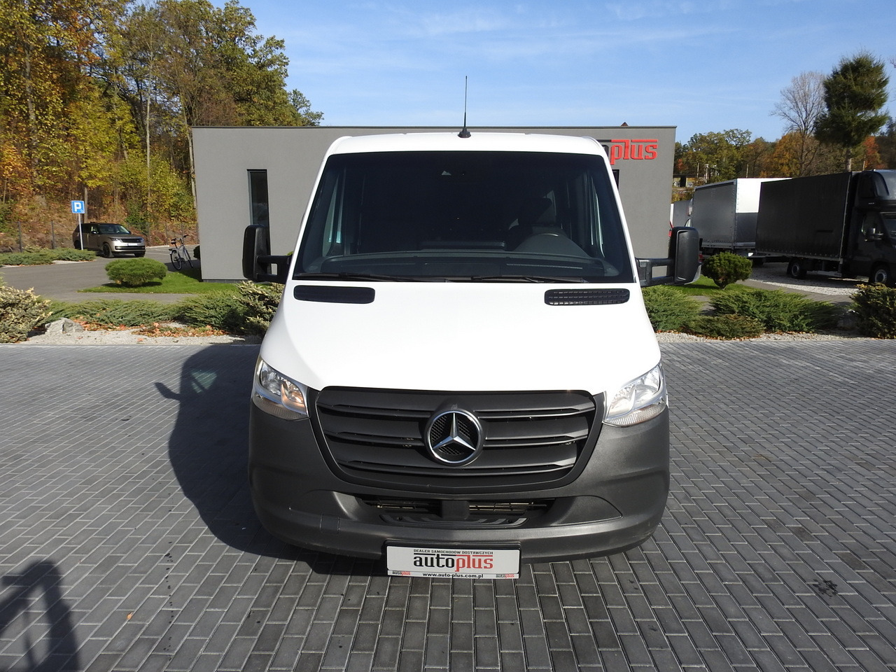 MERCEDES SPRINTER 516 STAKE BODY DOUBLE CABIN DOKA 6 SEATS CRUISE CONTROL AIR CONDITIONING TWIN WHEELS 160HP - Platós kisteherautó: 5 kép. MERCEDES SPRINTER 516 STAKE BODY DOUBLE CABIN DOKA 6 SEATS CRUISE CONTROL AIR CONDITIONING TWIN WHEELS 160HP - Platós kisteherautó: 5 kép.