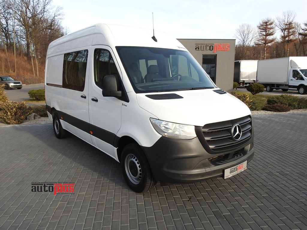 Mercedes-Benz SPRINTER 314 KASTENWAGEN DOPPELKABINE 6 SITZE - Furgon, Duplakabinos kisteherautó: 1 kép. Mercedes-Benz SPRINTER 314 KASTENWAGEN DOPPELKABINE 6 SITZE - Furgon, Duplakabinos kisteherautó: 1 kép.