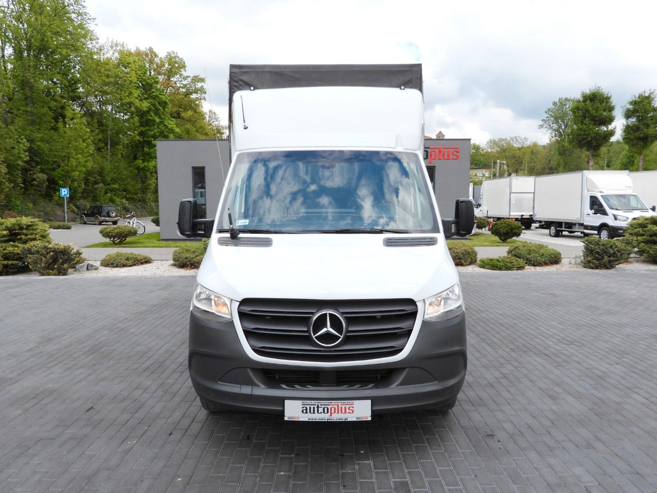 Mercedes-Benz SPRINTER 316 PRITSCHE PLANE AUFZUG 8 PALETTEN - Ponyvás kisteherautó, Duplakabinos kisteherautó: 5 kép. Mercedes-Benz SPRINTER 316 PRITSCHE PLANE AUFZUG 8 PALETTEN - Ponyvás kisteherautó, Duplakabinos kisteherautó: 5 kép.
