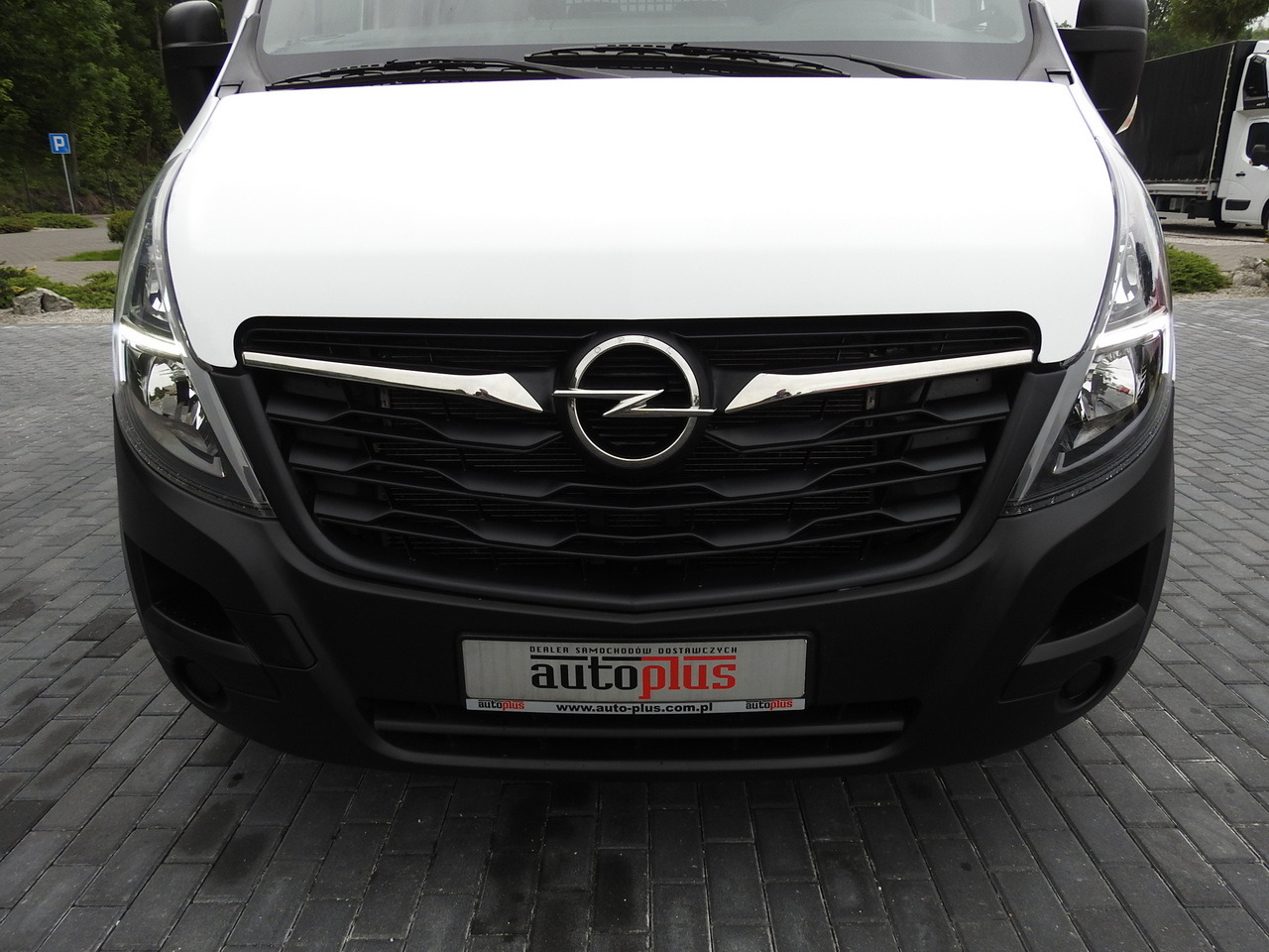 OPEL MOVANO - Billenőplatós kisteherautó: 5 kép. OPEL MOVANO - Billenőplatós kisteherautó: 5 kép.