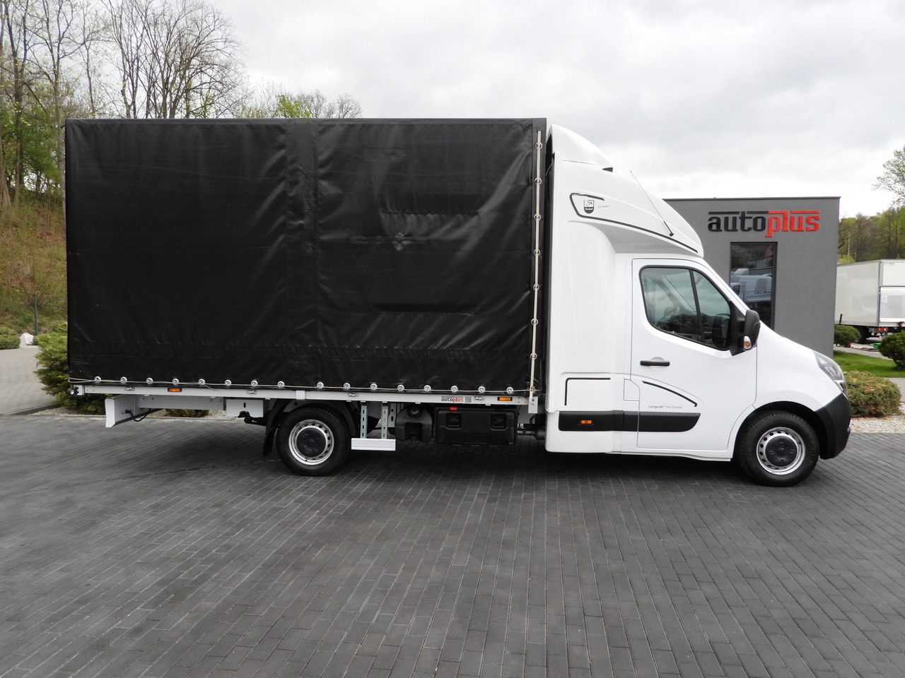 Ponyvás kisteherautó OPEL MOVANO  TARPAULIN 10 PALLETS WEBASTO CRUISE CONTROL LED LIGHTS PNEUMATICS AIR CONDITIONING  165HP: 7 kép.