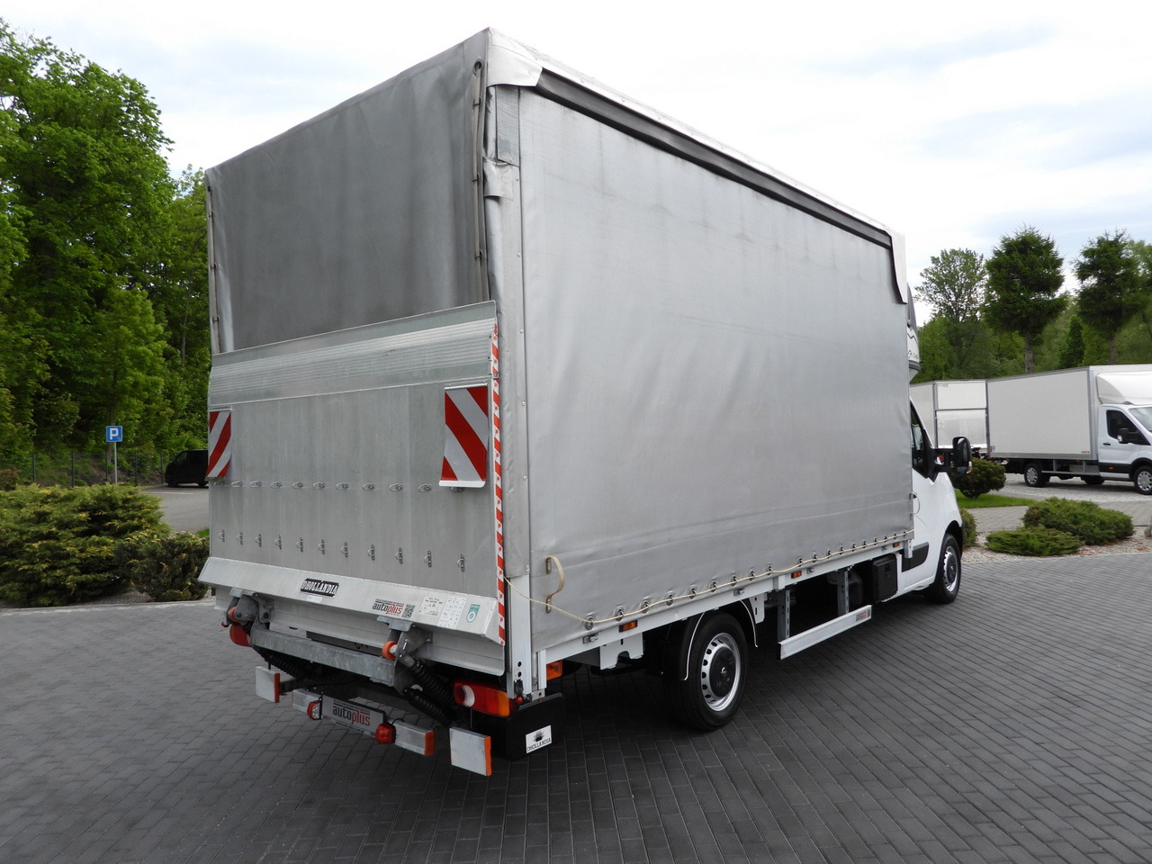 OPEL MOVANO TARPAULIN LIFT 9 PALLETS WEBASTO CRUISE CONTROL LED LIGHTS PNEUMATICS AIR CONDITIONING 165HP - Ponyvás kisteherautó: 3 kép. OPEL MOVANO TARPAULIN LIFT 9 PALLETS WEBASTO CRUISE CONTROL LED LIGHTS PNEUMATICS AIR CONDITIONING 165HP - Ponyvás kisteherautó: 3 kép.