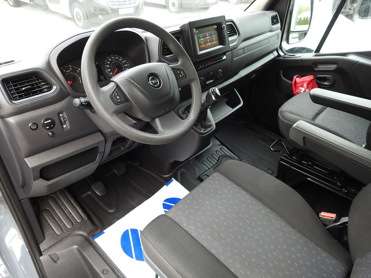 OPEL MOVANO  TARPAULIN LIFT 9 PALLETS WEBASTO CRUISE CONTROL NAVIGATION LED LIGHTS PNEUMATICS AIR CONDITIONING  165HP - Ponyvás kisteherautó: 2 kép. OPEL MOVANO  TARPAULIN LIFT 9 PALLETS WEBASTO CRUISE CONTROL NAVIGATION LED LIGHTS PNEUMATICS AIR CONDITIONING  165HP - Ponyvás kisteherautó: 2 kép.