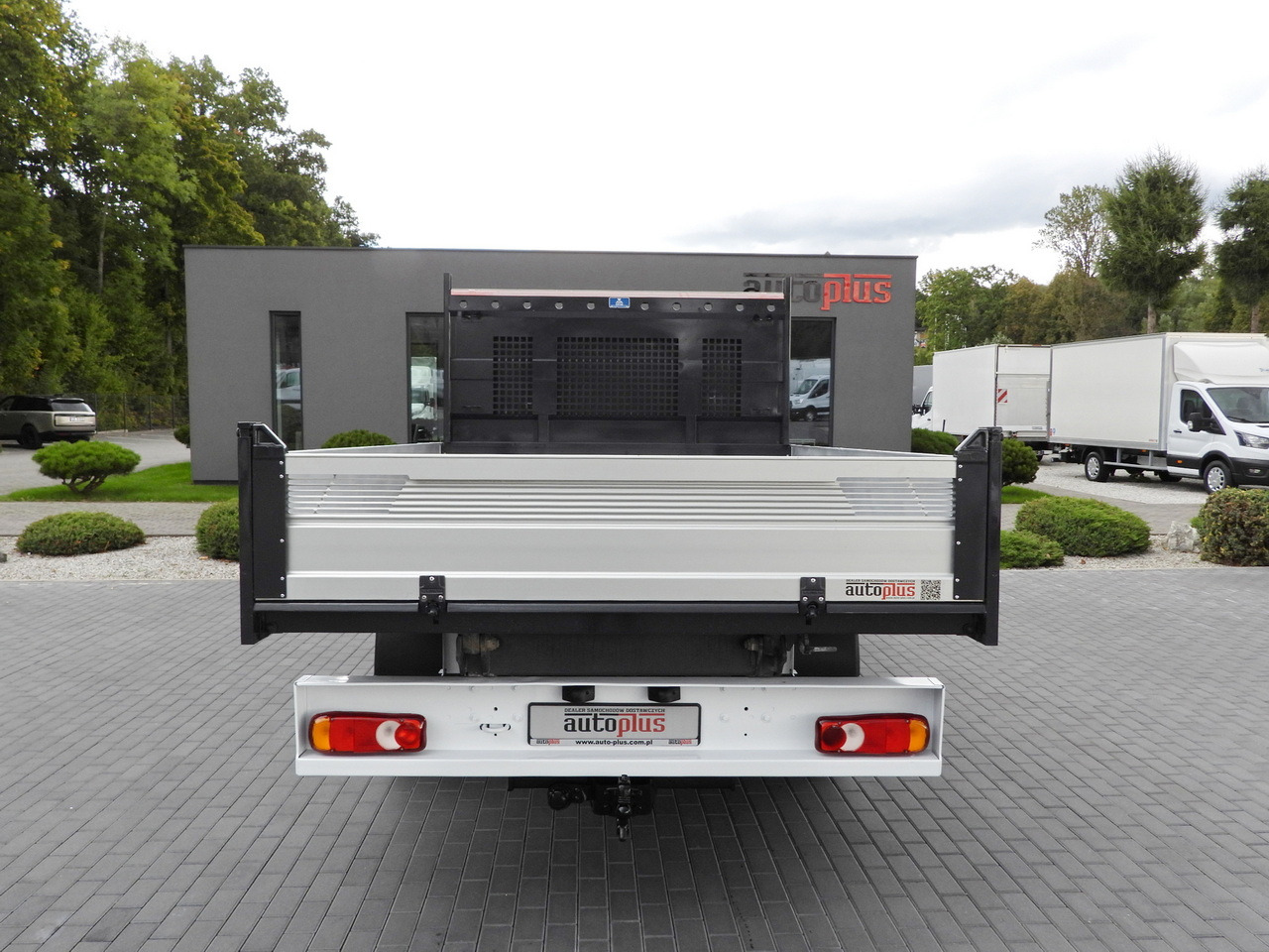 Billenőplatós kisteherautó OPEL MOVANO TIPPER NAVIGATION LED LIGHTS TWIN WHEELS AIR CONDITIONING  145HP: 10 kép. Billenőplatós kisteherautó OPEL MOVANO TIPPER NAVIGATION LED LIGHTS TWIN WHEELS AIR CONDITIONING  145HP: 10 kép.