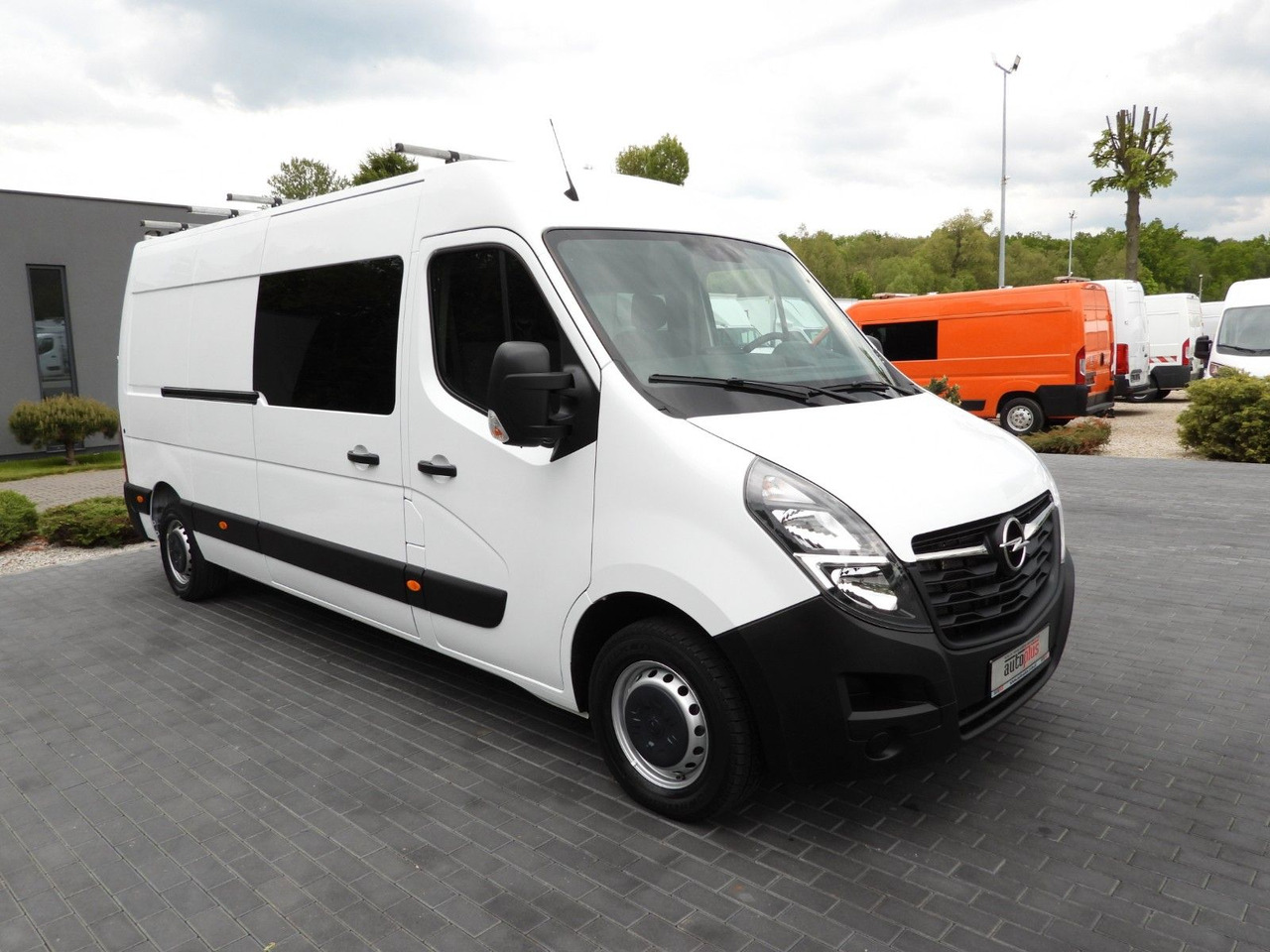 Opel MOVANO KASTENWAGEN DOPPELKABINE 7 SITZE - Furgon, Duplakabinos kisteherautó: 4 kép. Opel MOVANO KASTENWAGEN DOPPELKABINE 7 SITZE - Furgon, Duplakabinos kisteherautó: 4 kép.