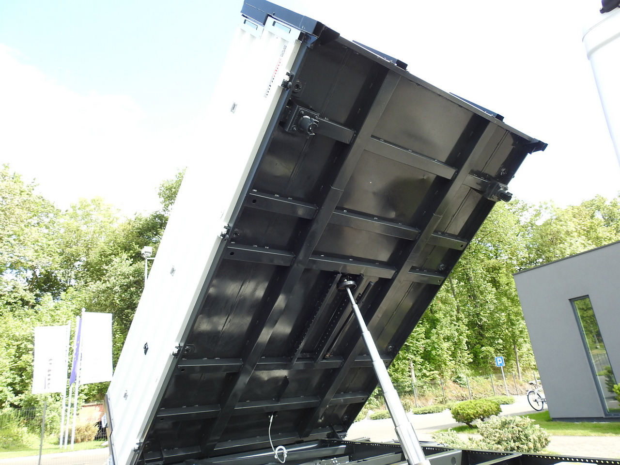 PEUGEOT BOXER THREE-WAY TIPPER AIR CONDITIONING 130HP lízing PEUGEOT BOXER THREE-WAY TIPPER AIR CONDITIONING 130HP: 27 kép. PEUGEOT BOXER THREE-WAY TIPPER AIR CONDITIONING 130HP lízing PEUGEOT BOXER THREE-WAY TIPPER AIR CONDITIONING 130HP: 27 kép.