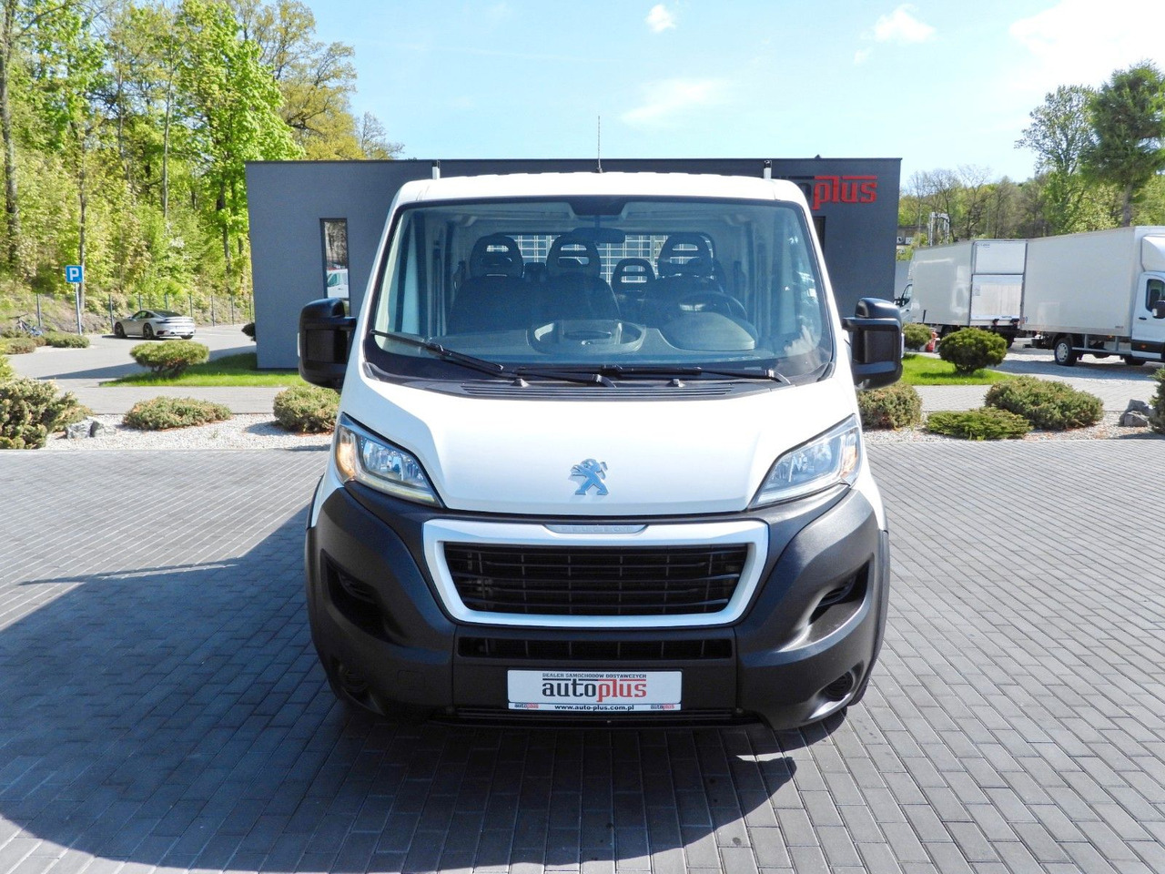 Peugeot BOXER KIPPER DOPPELKABINE DOKA 7 SITZE TEMPOMAT - Billenőplatós kisteherautó, Duplakabinos kisteherautó: 5 kép. Peugeot BOXER KIPPER DOPPELKABINE DOKA 7 SITZE TEMPOMAT - Billenőplatós kisteherautó, Duplakabinos kisteherautó: 5 kép.