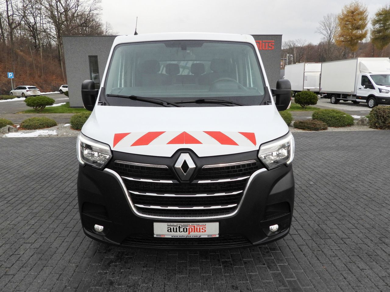 RENAULT MASTER STAKE BODY DOUBLE CABIN DOKA 6 SEATS CRUISE CONTROL NAVIGATION LED LIGHTS AIR CONDITIONING 150HP - Duplakabinos kisteherautó: 5 kép. RENAULT MASTER STAKE BODY DOUBLE CABIN DOKA 6 SEATS CRUISE CONTROL NAVIGATION LED LIGHTS AIR CONDITIONING 150HP - Duplakabinos kisteherautó: 5 kép.