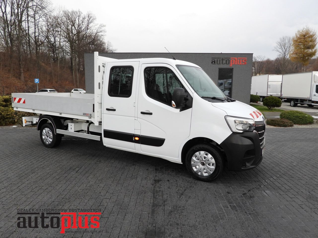 RENAULT MASTER STAKE BODY DOUBLE CABIN DOKA 6 SEATS CRUISE CONTROL NAVIGATION LED LIGHTS AIR CONDITIONING 150HP - Duplakabinos kisteherautó: 1 kép. RENAULT MASTER STAKE BODY DOUBLE CABIN DOKA 6 SEATS CRUISE CONTROL NAVIGATION LED LIGHTS AIR CONDITIONING 150HP - Duplakabinos kisteherautó: 1 kép.