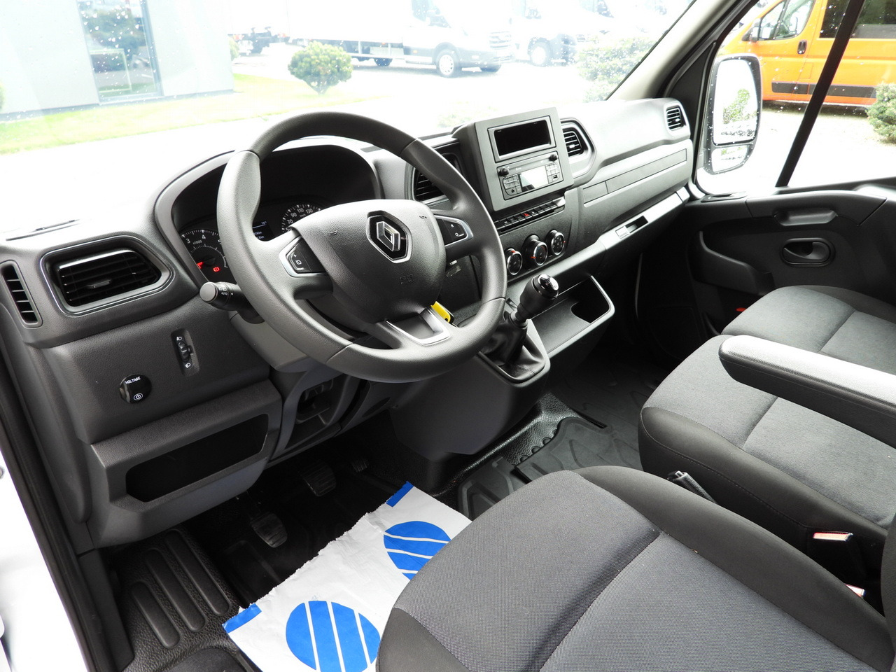 RENAULT MASTER TARPAULIN 10 PALLETS WEBASTO CRUISE CONTROL LED LIGHTS PNEUMATICS AIR CONDITIONING 165HP - Ponyvás kisteherautó: 2 kép. RENAULT MASTER TARPAULIN 10 PALLETS WEBASTO CRUISE CONTROL LED LIGHTS PNEUMATICS AIR CONDITIONING 165HP - Ponyvás kisteherautó: 2 kép.