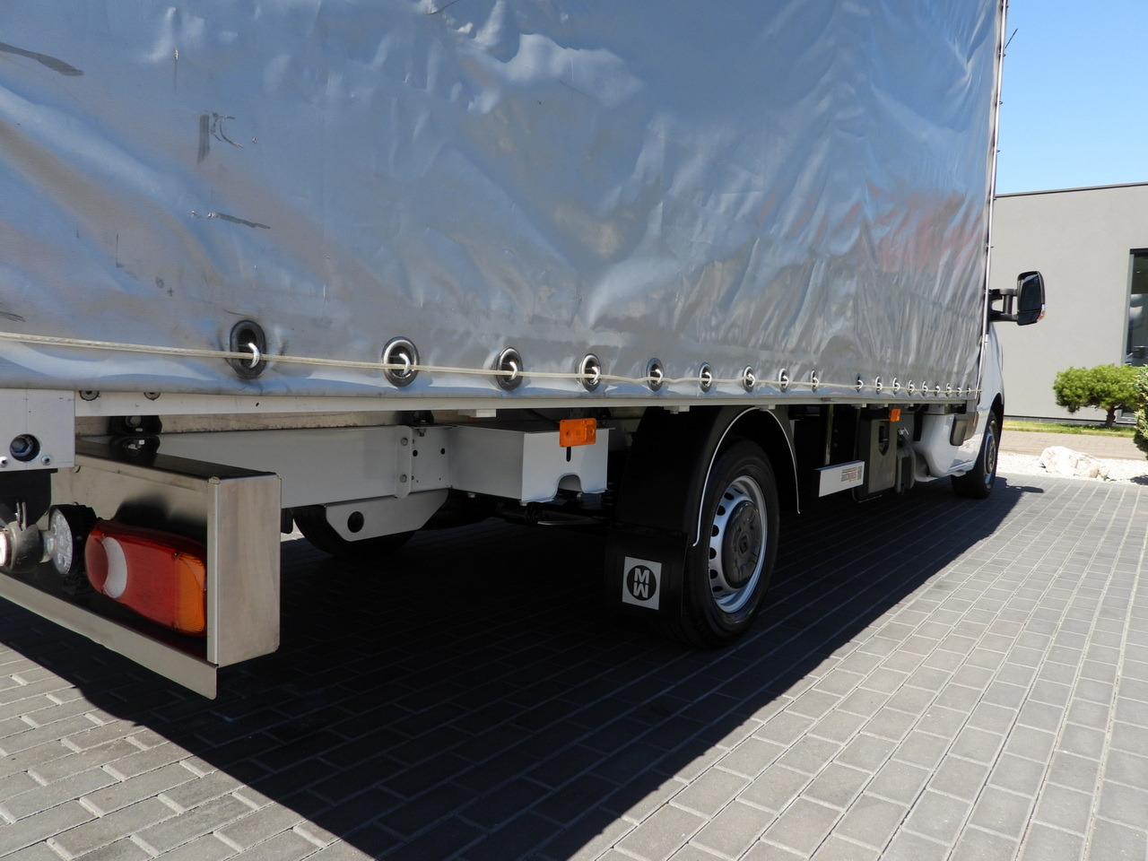 Ponyvás kisteherautó RENAULT MASTER  TARPAULIN 10 PALLETS WEBASTO CRUISE CONTROL LED LIGHTS PNEUMATICS AIR CONDITIONING  165HP: 17 kép.
