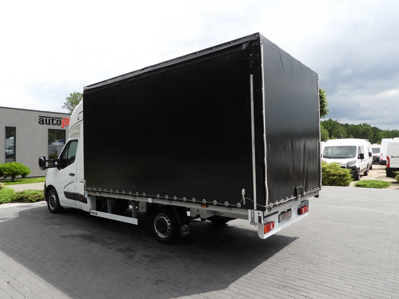 Ponyvás kisteherautó RENAULT MASTER TARPAULIN 10 PALLETS WEBASTO CRUISE CONTROL LED LIGHTS PNEUMATICS AIR CONDITIONING  165HP: 10 kép.
