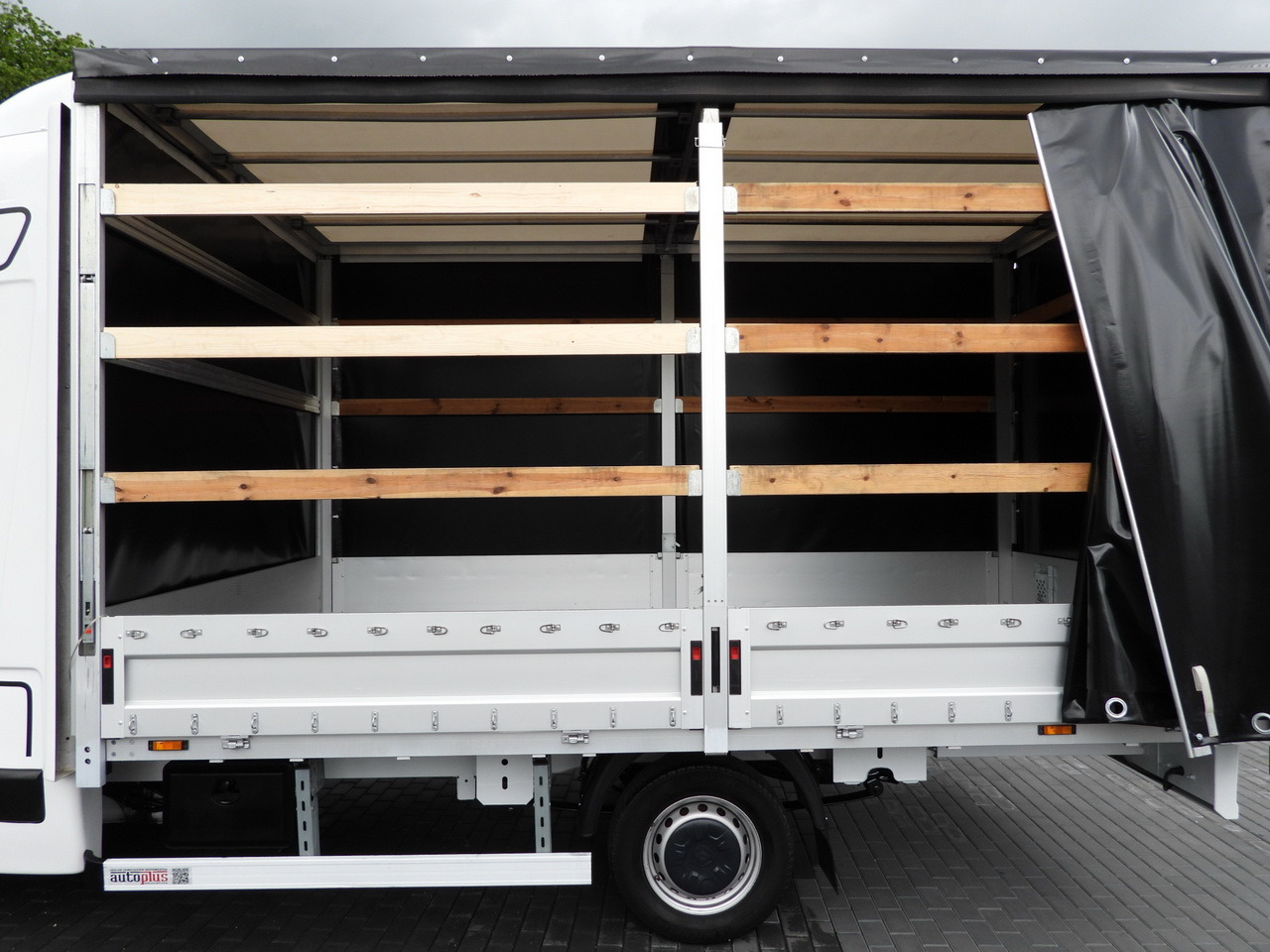 Ponyvás kisteherautó RENAULT MASTER TARPAULIN 10 PALLETS WEBASTO CRUISE CONTROL LED LIGHTS PNEUMATICS AIR CONDITIONING  165HP: 16 kép.