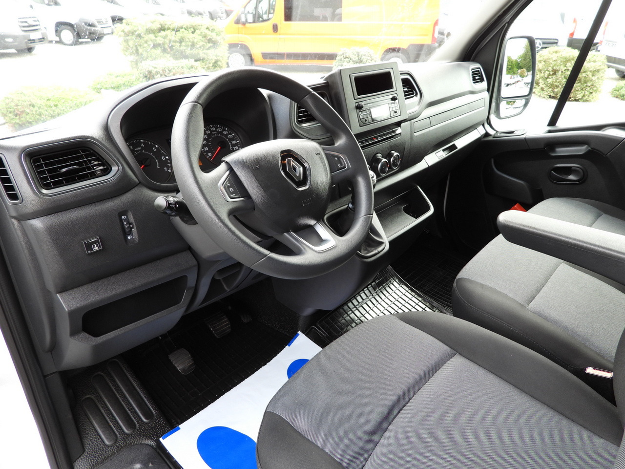 RENAULT MASTER TARPAULIN 10 PALLETS WEBASTO CRUISE CONTROL LED LIGHTS PNEUMATICS AIR CONDITIONING 165HP - Ponyvás kisteherautó: 2 kép. RENAULT MASTER TARPAULIN 10 PALLETS WEBASTO CRUISE CONTROL LED LIGHTS PNEUMATICS AIR CONDITIONING 165HP - Ponyvás kisteherautó: 2 kép.