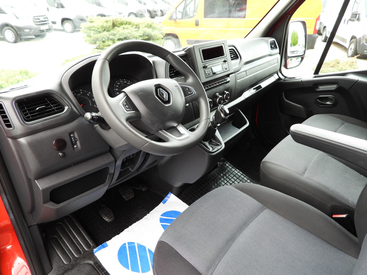 RENAULT MASTER TARPAULIN 10 PALLETS WEBASTO CRUISE CONTROL LED LIGHTS PNEUMATICS AIR CONDITIONING 165HP - Ponyvás kisteherautó: 2 kép. RENAULT MASTER TARPAULIN 10 PALLETS WEBASTO CRUISE CONTROL LED LIGHTS PNEUMATICS AIR CONDITIONING 165HP - Ponyvás kisteherautó: 2 kép.