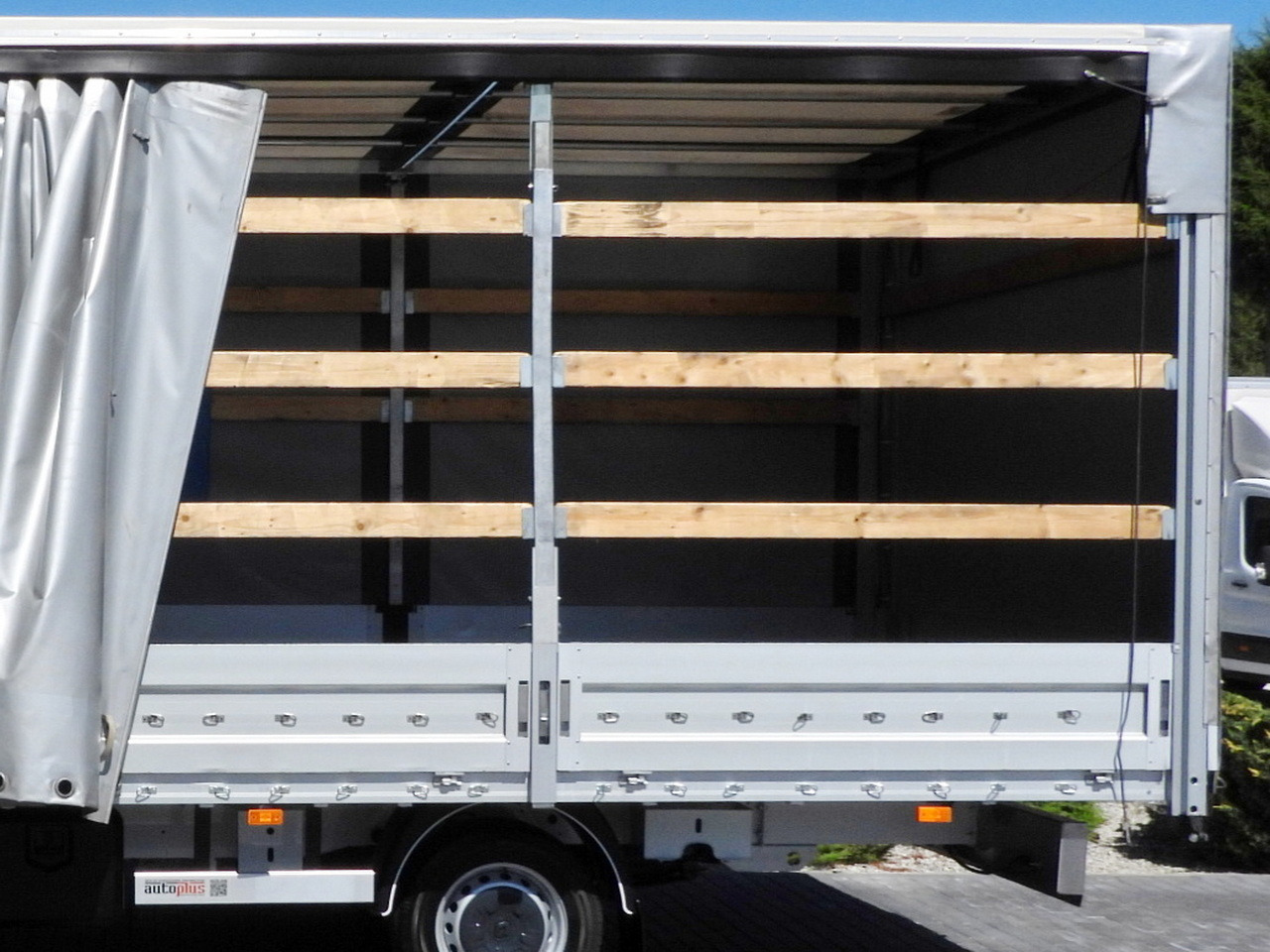 Ponyvás kisteherautó RENAULT MASTER  TARPAULIN 10 PALLETS WEBASTO CRUISE CONTROL LED LIGHTS PNEUMATICS AIR CONDITIONING  165HP: 24 kép.