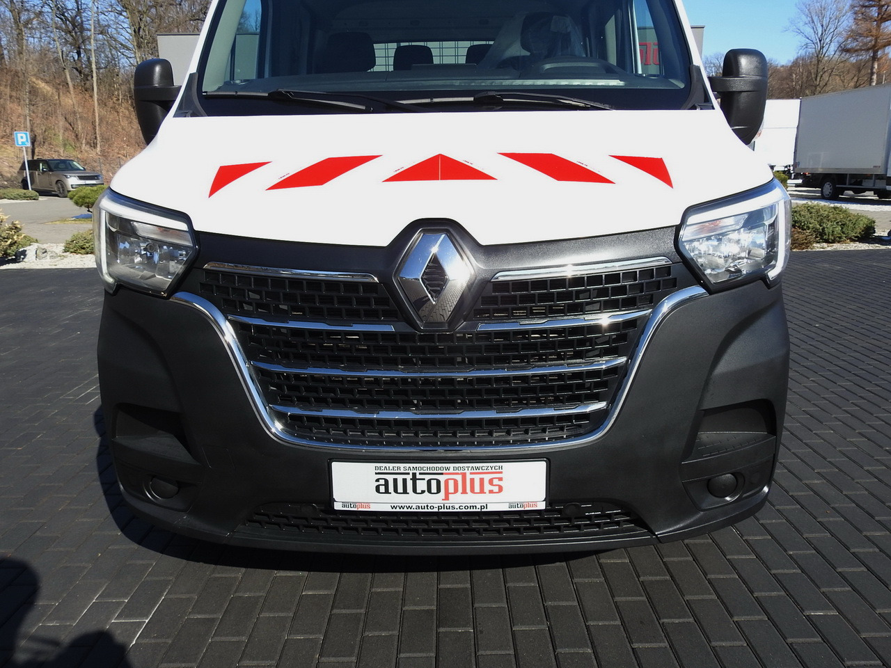 Billenőplatós kisteherautó RENAULT MASTER TIPPER DOUBLE CABIN DOKA 6 SEATS CRUISE CONTROL AIR CONDITIONING LED LIGHTS TWIN WHEELS 130HP: 14 kép. Billenőplatós kisteherautó RENAULT MASTER TIPPER DOUBLE CABIN DOKA 6 SEATS CRUISE CONTROL AIR CONDITIONING LED LIGHTS TWIN WHEELS 130HP: 14 kép.