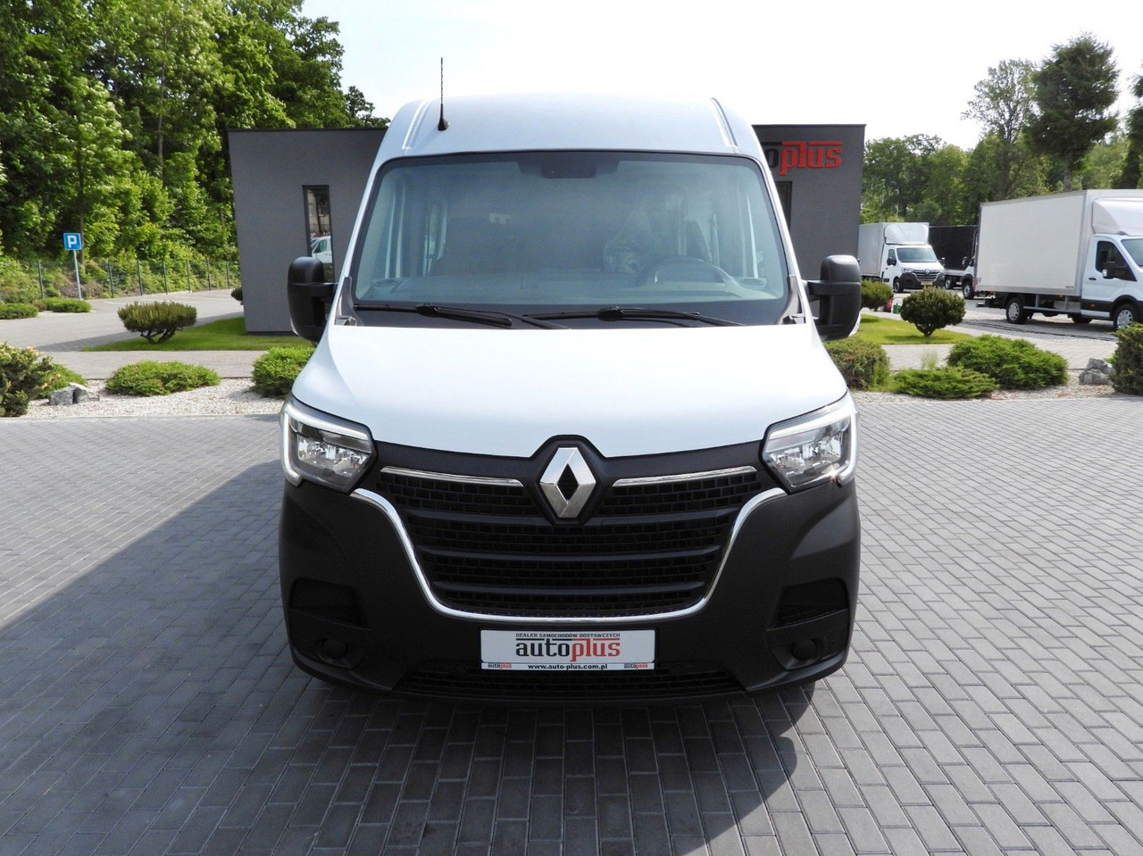 Renault MASTER KASTENWAGEN DOPPELKABINE 7 SITZE TEMPOMAT - Furgon, Duplakabinos kisteherautó: 5 kép. Renault MASTER KASTENWAGEN DOPPELKABINE 7 SITZE TEMPOMAT - Furgon, Duplakabinos kisteherautó: 5 kép.
