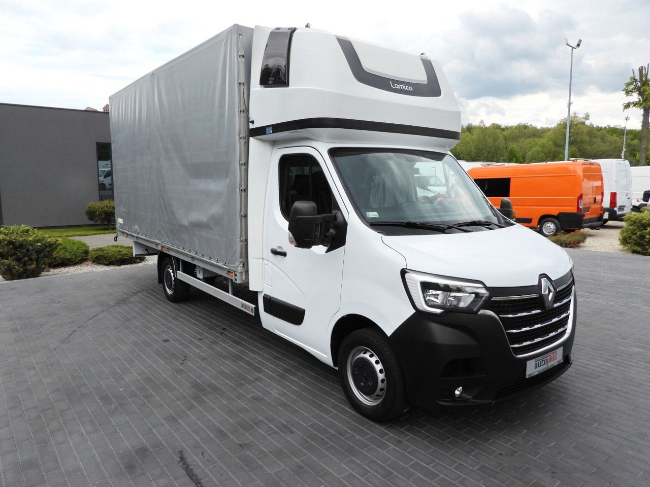 Renault MASTER PRITSCHE PLANE 10 PALETTEN TEMPOMAT A/C - Ponyvás kisteherautó: 4 kép. Renault MASTER PRITSCHE PLANE 10 PALETTEN TEMPOMAT A/C - Ponyvás kisteherautó: 4 kép.