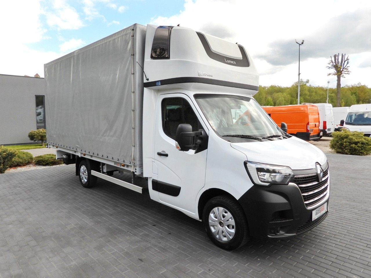 Renault MASTER PRITSCHE PLANE 10 PALETTEN WEBASTO A/C - Ponyvás kisteherautó: 4 kép. Renault MASTER PRITSCHE PLANE 10 PALETTEN WEBASTO A/C - Ponyvás kisteherautó: 4 kép.