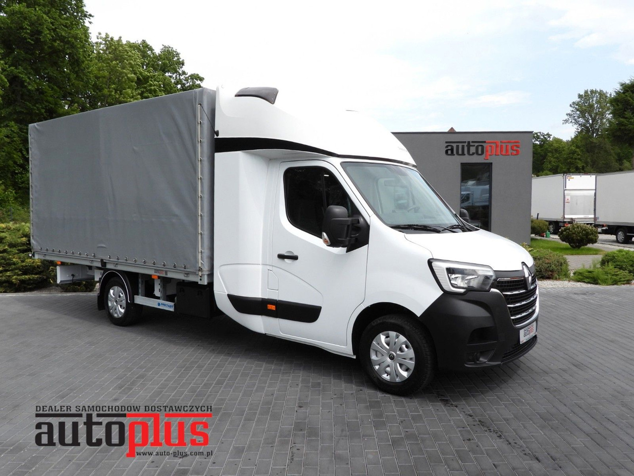 Renault MASTER PRITSCHE PLANE 8 PALETTEN WEBASTO A/C - Ponyvás kisteherautó, Duplakabinos kisteherautó: 1 kép. Renault MASTER PRITSCHE PLANE 8 PALETTEN WEBASTO A/C - Ponyvás kisteherautó, Duplakabinos kisteherautó: 1 kép.