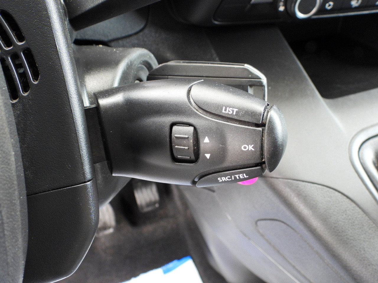 Hűtős kisteherautó TOYOTA PROACE CITY  REFRIGERATOR VAN -15*C POWER SUPPLY 230V CRUISE CONTROL AIR CONDITIONING  100HP: 33 kép.