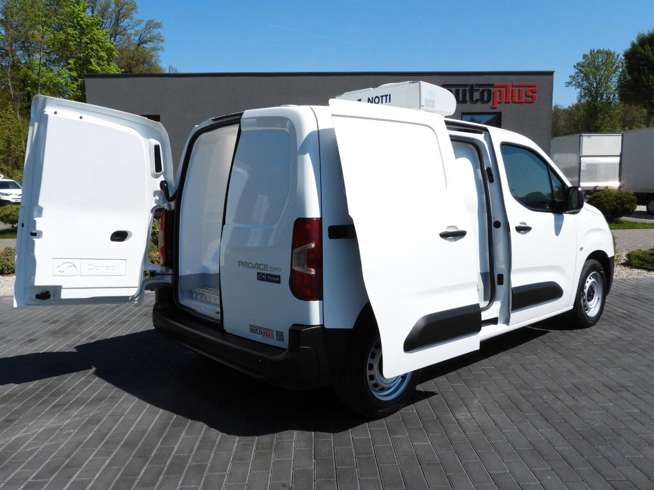 Toyota PROACE CITY KÜHLKASTENWAGEN -15*C TEMPOMAT - Hűtős kisteherautó: 3 kép. Toyota PROACE CITY KÜHLKASTENWAGEN -15*C TEMPOMAT - Hűtős kisteherautó: 3 kép.