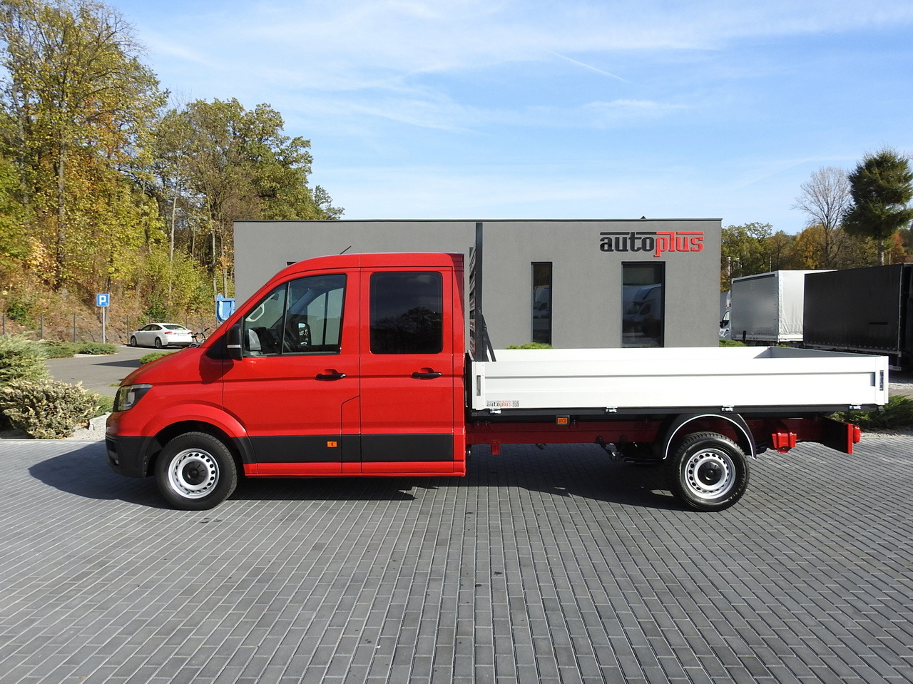 Duplakabinos kisteherautó VOLKSWAGEN CRAFTER STAKE BODY DOUBLE CABIN DOKA 7 SEATS AIR CONDITIONING  140HP: 8 kép.
