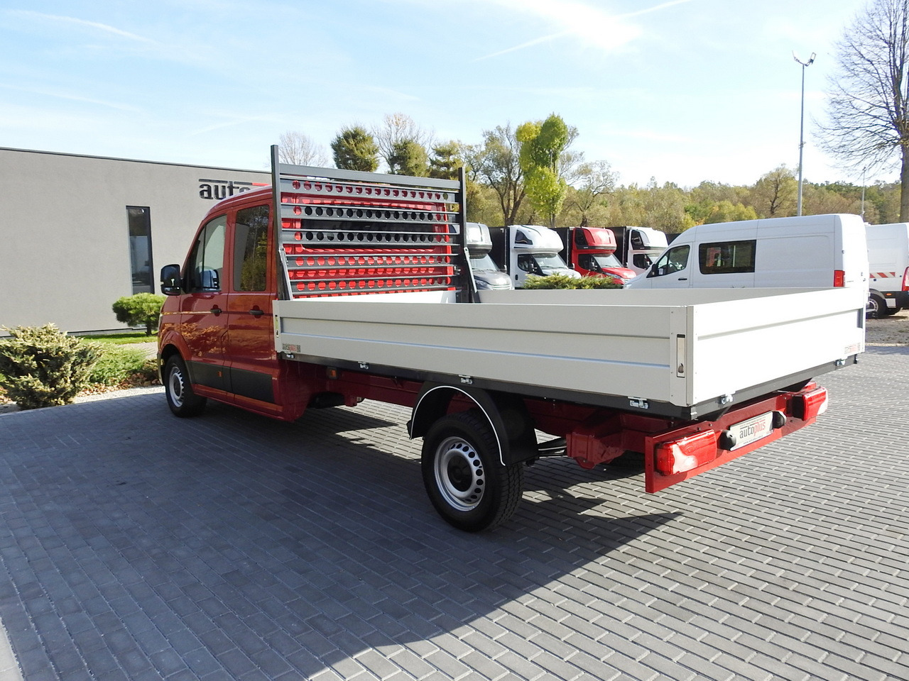 Duplakabinos kisteherautó VOLKSWAGEN CRAFTER STAKE BODY DOUBLE CABIN DOKA 7 SEATS AIR CONDITIONING  140HP: 9 kép.