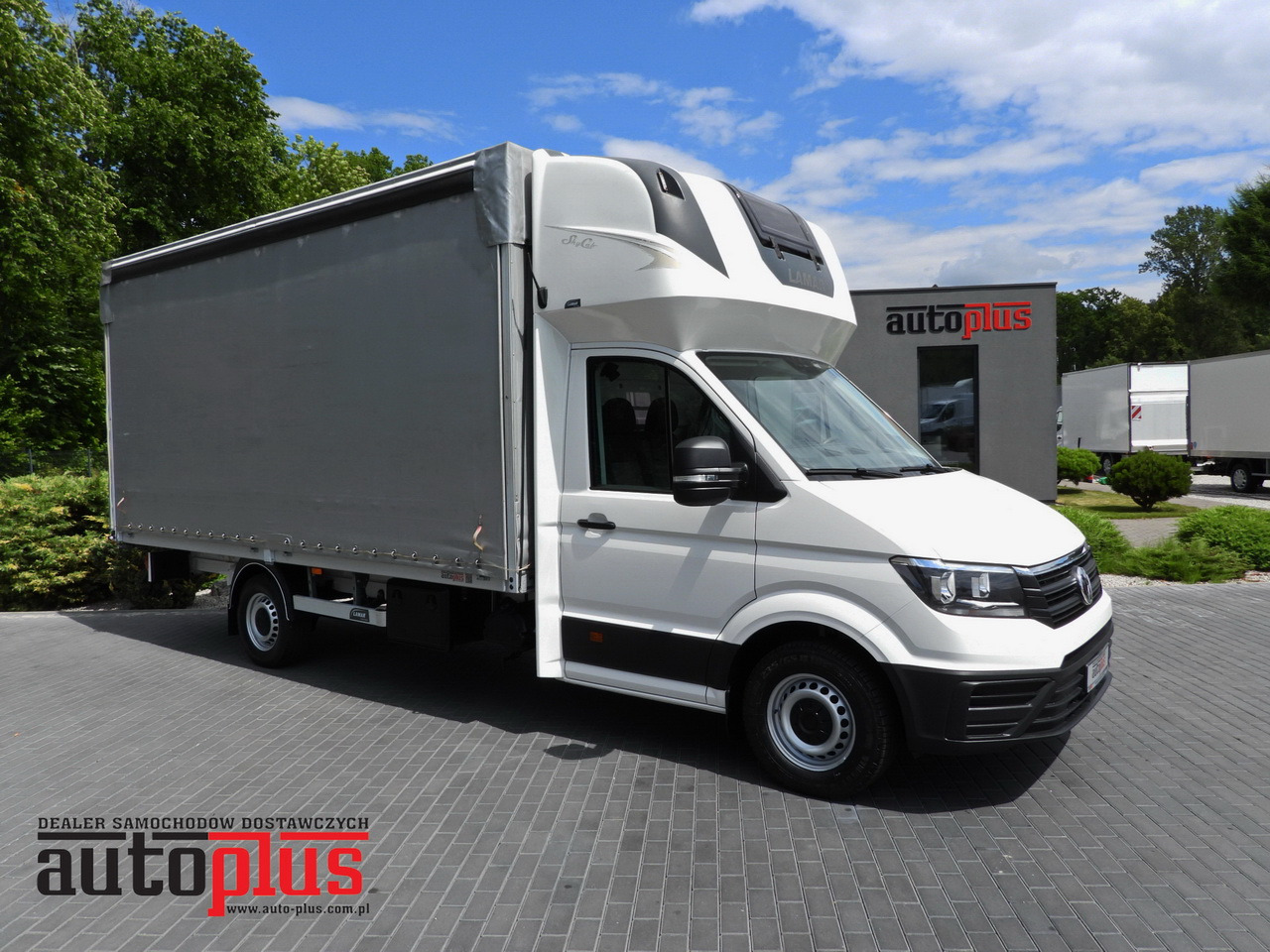 VOLKSWAGEN CRAFTER TARPAULIN 10 PALLETS WEBASTO CRUISE CONTROL AIR CONDITIONING 180HP - Ponyvás kisteherautó: 1 kép. VOLKSWAGEN CRAFTER TARPAULIN 10 PALLETS WEBASTO CRUISE CONTROL AIR CONDITIONING 180HP - Ponyvás kisteherautó: 1 kép.