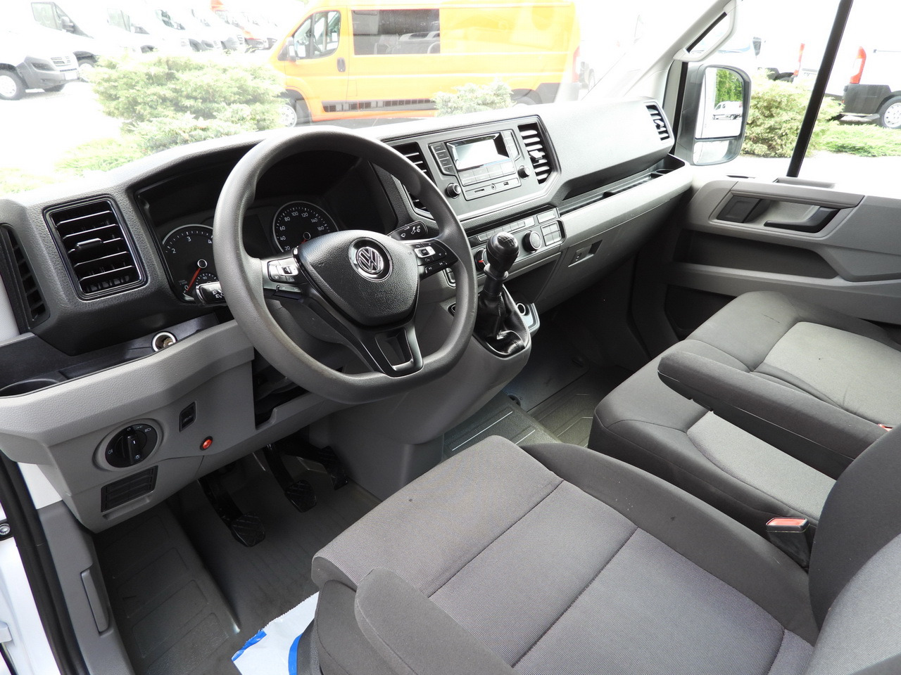 VOLKSWAGEN CRAFTER TARPAULIN 10 PALLETS WEBASTO CRUISE CONTROL AIR CONDITIONING  180HP - Ponyvás kisteherautó: 2 kép. VOLKSWAGEN CRAFTER TARPAULIN 10 PALLETS WEBASTO CRUISE CONTROL AIR CONDITIONING  180HP - Ponyvás kisteherautó: 2 kép.