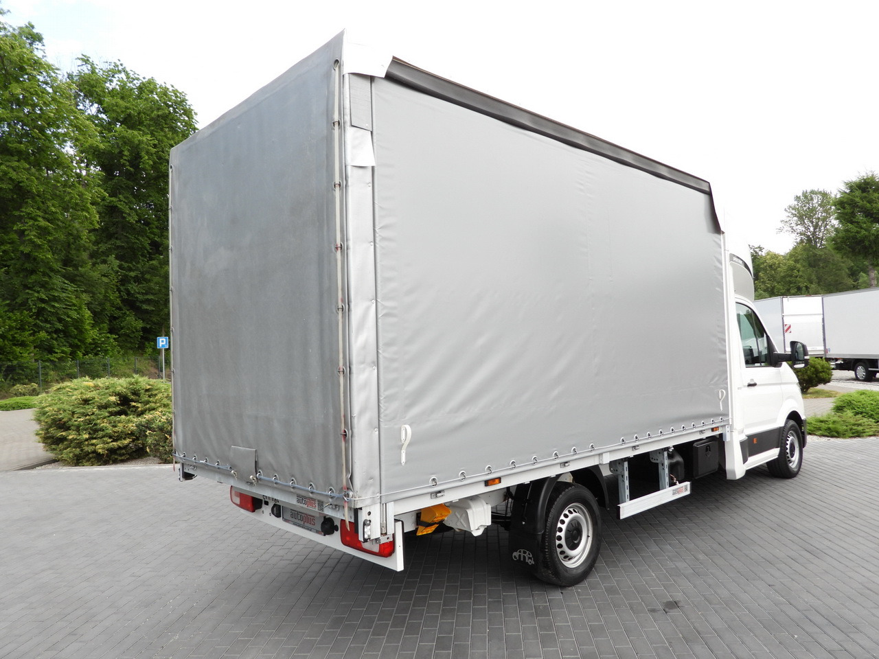 VOLKSWAGEN CRAFTER TARPAULIN 8 PALLETS CRUISE CONTROL LED LIGHTS AIR CONDITIONING 180HP - Ponyvás kisteherautó: 3 kép. VOLKSWAGEN CRAFTER TARPAULIN 8 PALLETS CRUISE CONTROL LED LIGHTS AIR CONDITIONING 180HP - Ponyvás kisteherautó: 3 kép.