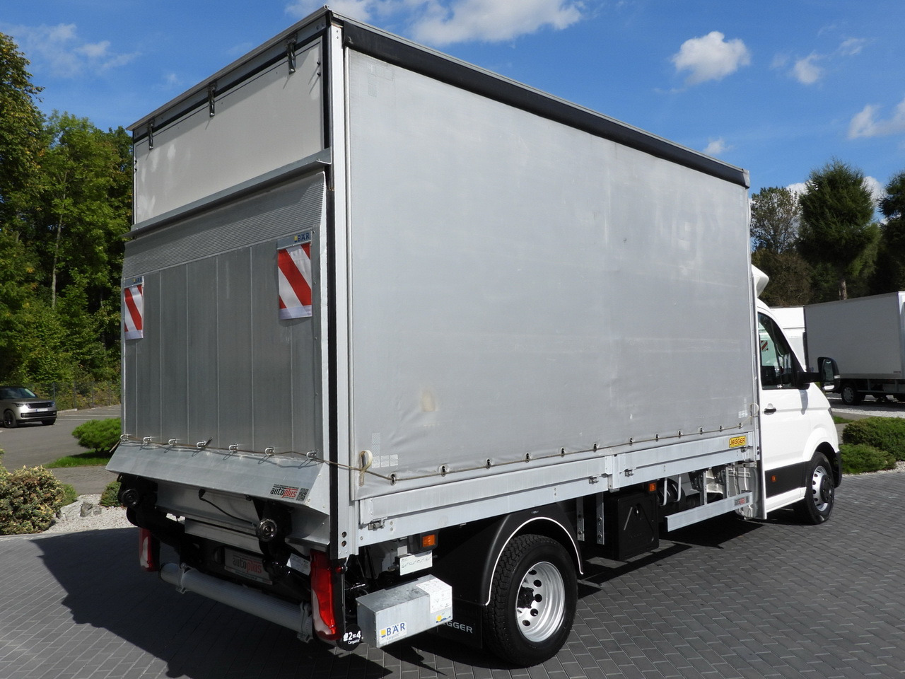 VOLKSWAGEN CRAFTER TARPAULIN LIFT 8 PALLETS CRUISE CONTROL LED LIGHTS TWIN WHEELS AIR CONDITIONING 180HP - Ponyvás kisteherautó: 3 kép. VOLKSWAGEN CRAFTER TARPAULIN LIFT 8 PALLETS CRUISE CONTROL LED LIGHTS TWIN WHEELS AIR CONDITIONING 180HP - Ponyvás kisteherautó: 3 kép.