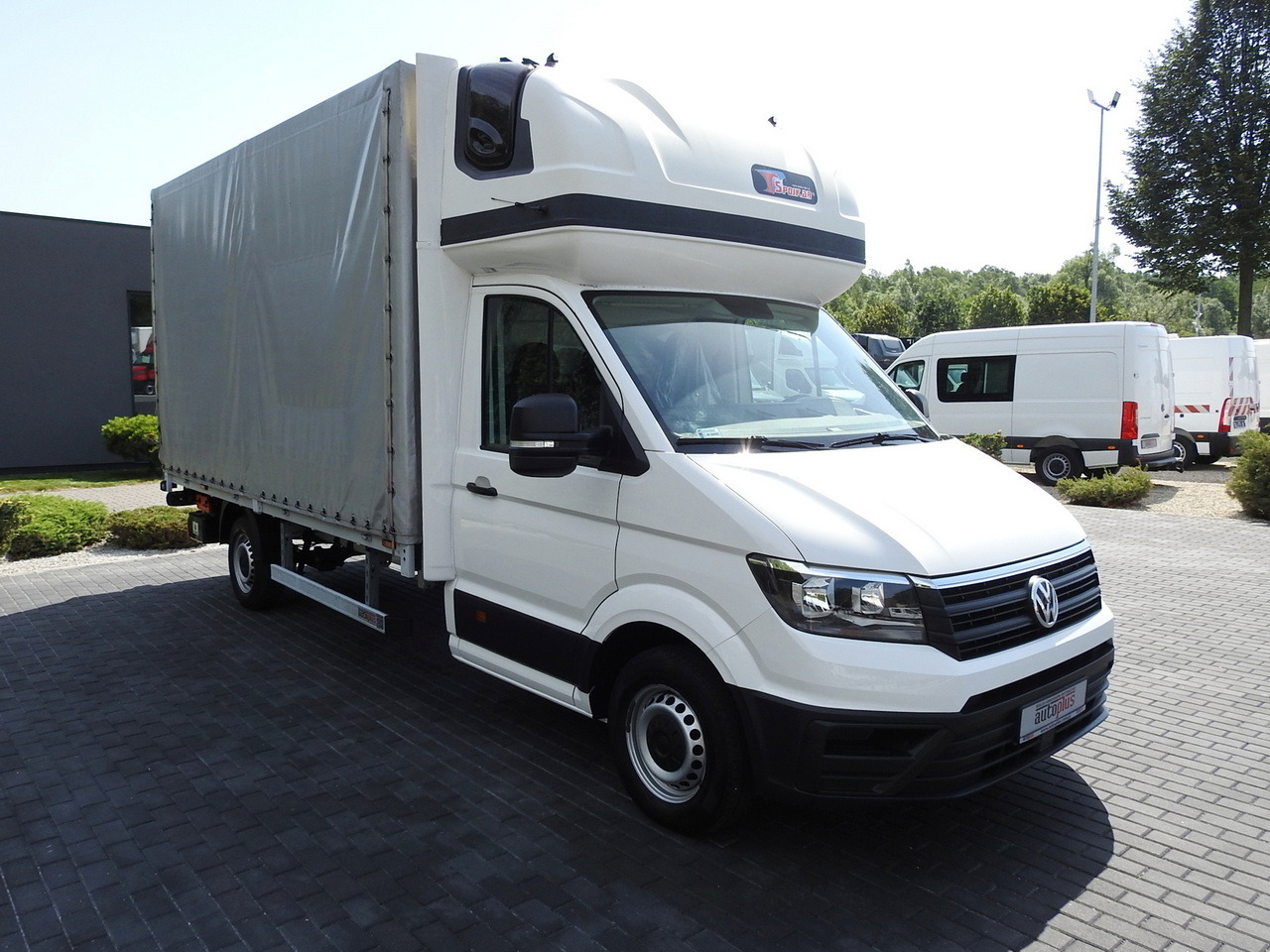 VOLKSWAGEN CRAFTER TARPAULIN LIFT 8 PALLETS WEBASTO CRUISE CONTROL 180HP - Ponyvás kisteherautó: 4 kép. VOLKSWAGEN CRAFTER TARPAULIN LIFT 8 PALLETS WEBASTO CRUISE CONTROL 180HP - Ponyvás kisteherautó: 4 kép.