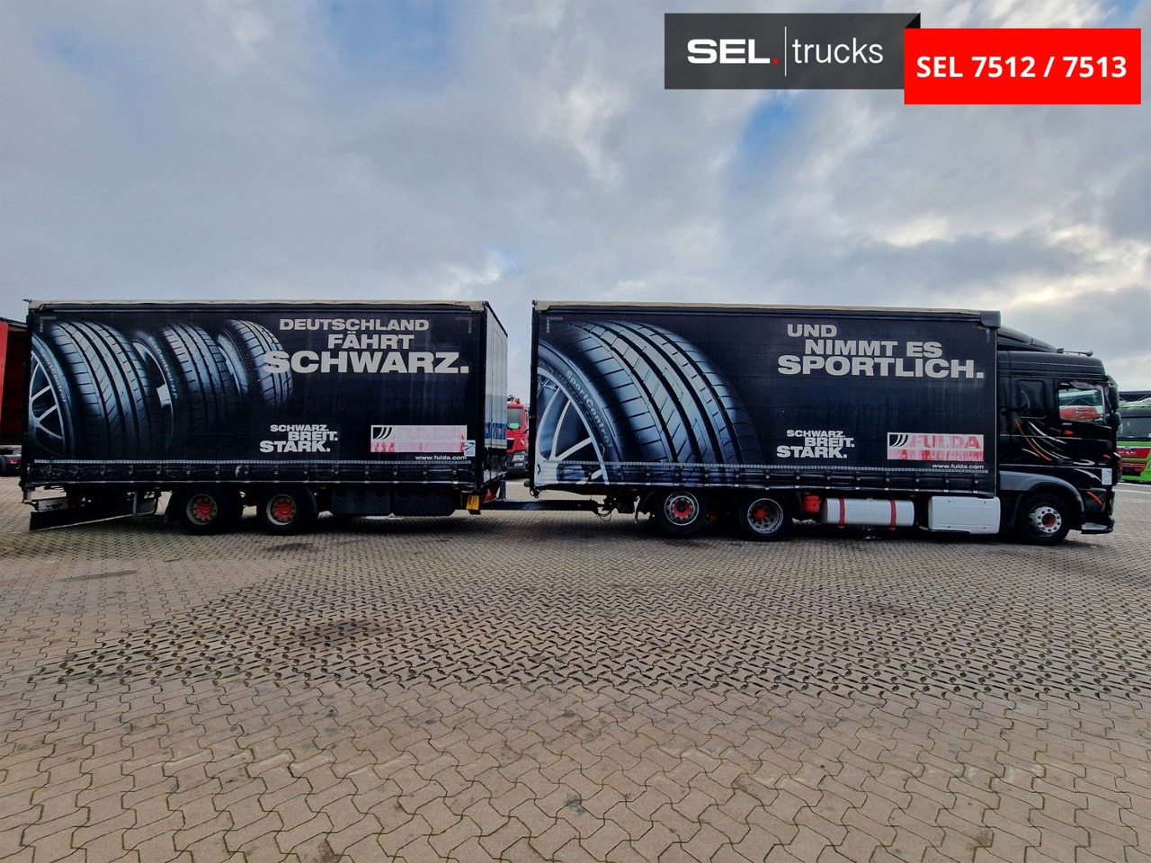 DAF XF 460 FAR / ZF Intarder / Durchladezug - Ponyvás teherautó: 4 kép. DAF XF 460 FAR / ZF Intarder / Durchladezug - Ponyvás teherautó: 4 kép.