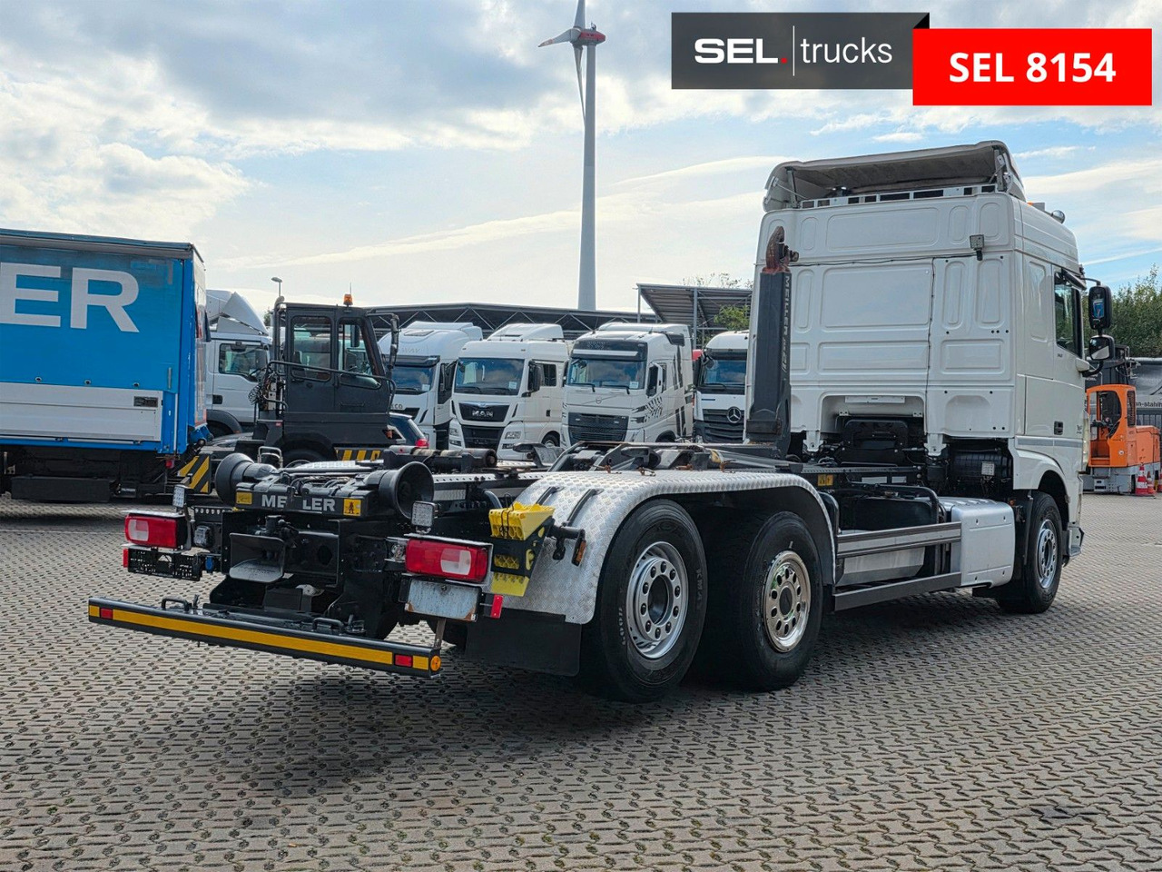 DAF XF 510 FAN / ZF Intarder / Lenk-Liftachse - Horgos rakodó teherautó: 5 kép. DAF XF 510 FAN / ZF Intarder / Lenk-Liftachse - Horgos rakodó teherautó: 5 kép.