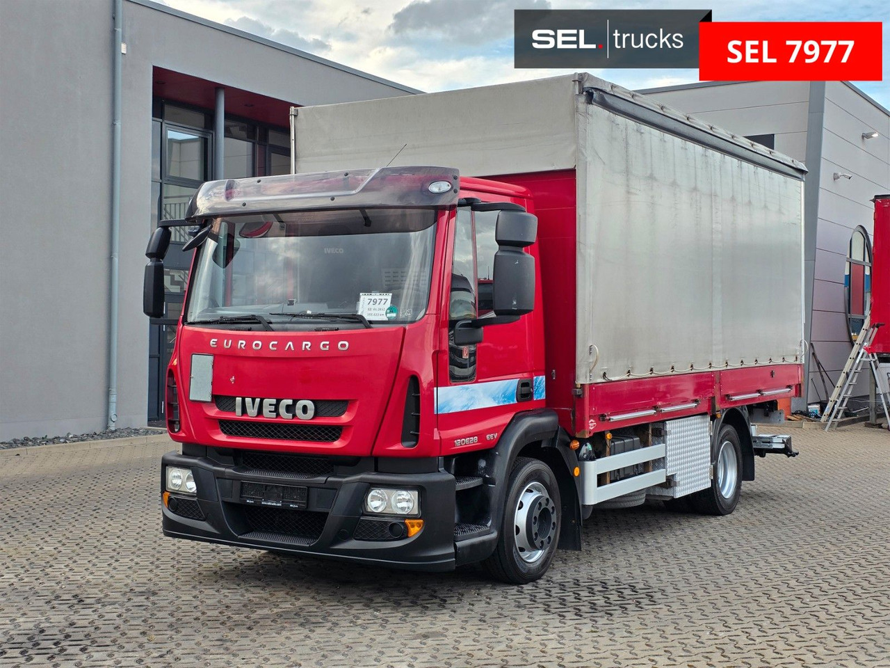Iveco Eurocargo 120E28 / Ladebordwand / Aluklappen - Ponyvás teherautó: 1 kép. Iveco Eurocargo 120E28 / Ladebordwand / Aluklappen - Ponyvás teherautó: 1 kép.