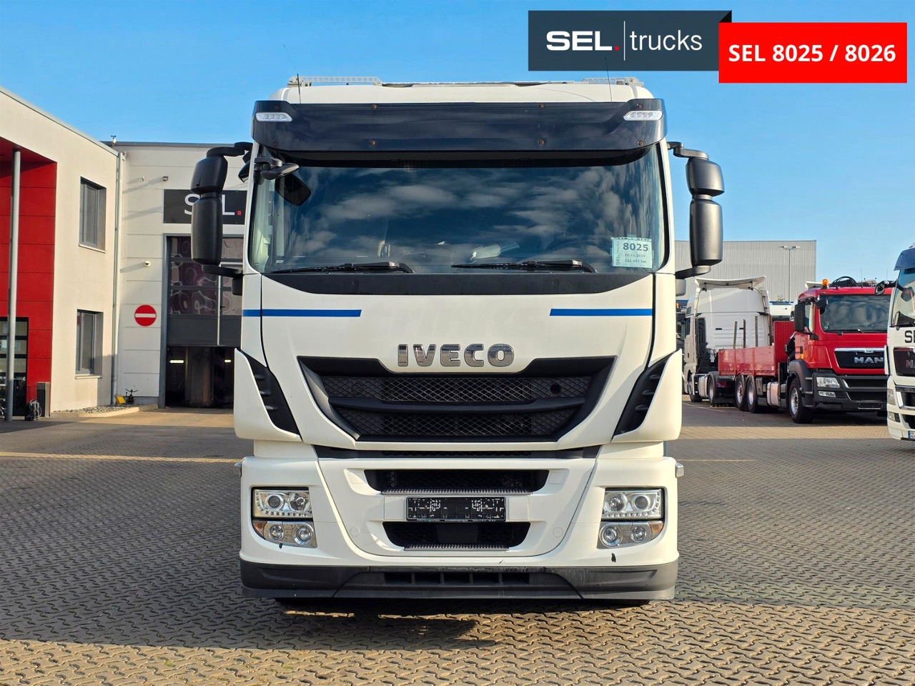 Iveco Stralis 420 / Ldbw / Lenkachse / Liftachse - Italszállító teherautó: 2 kép. Iveco Stralis 420 / Ldbw / Lenkachse / Liftachse - Italszállító teherautó: 2 kép.