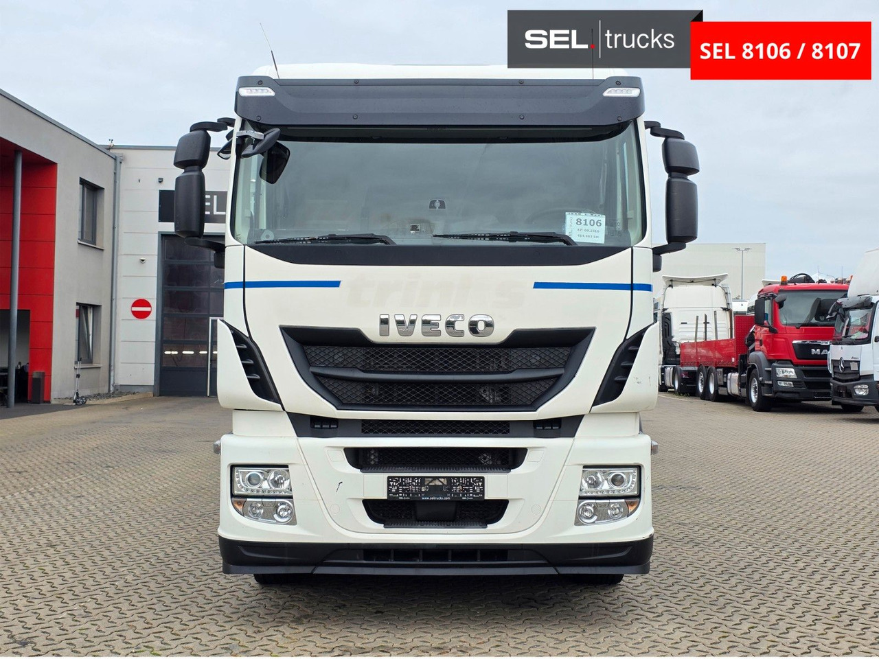 Iveco Stralis 460 / Ldbw / Lenkachse / Liftachse - Italszállító teherautó: 2 kép. Iveco Stralis 460 / Ldbw / Lenkachse / Liftachse - Italszállító teherautó: 2 kép.