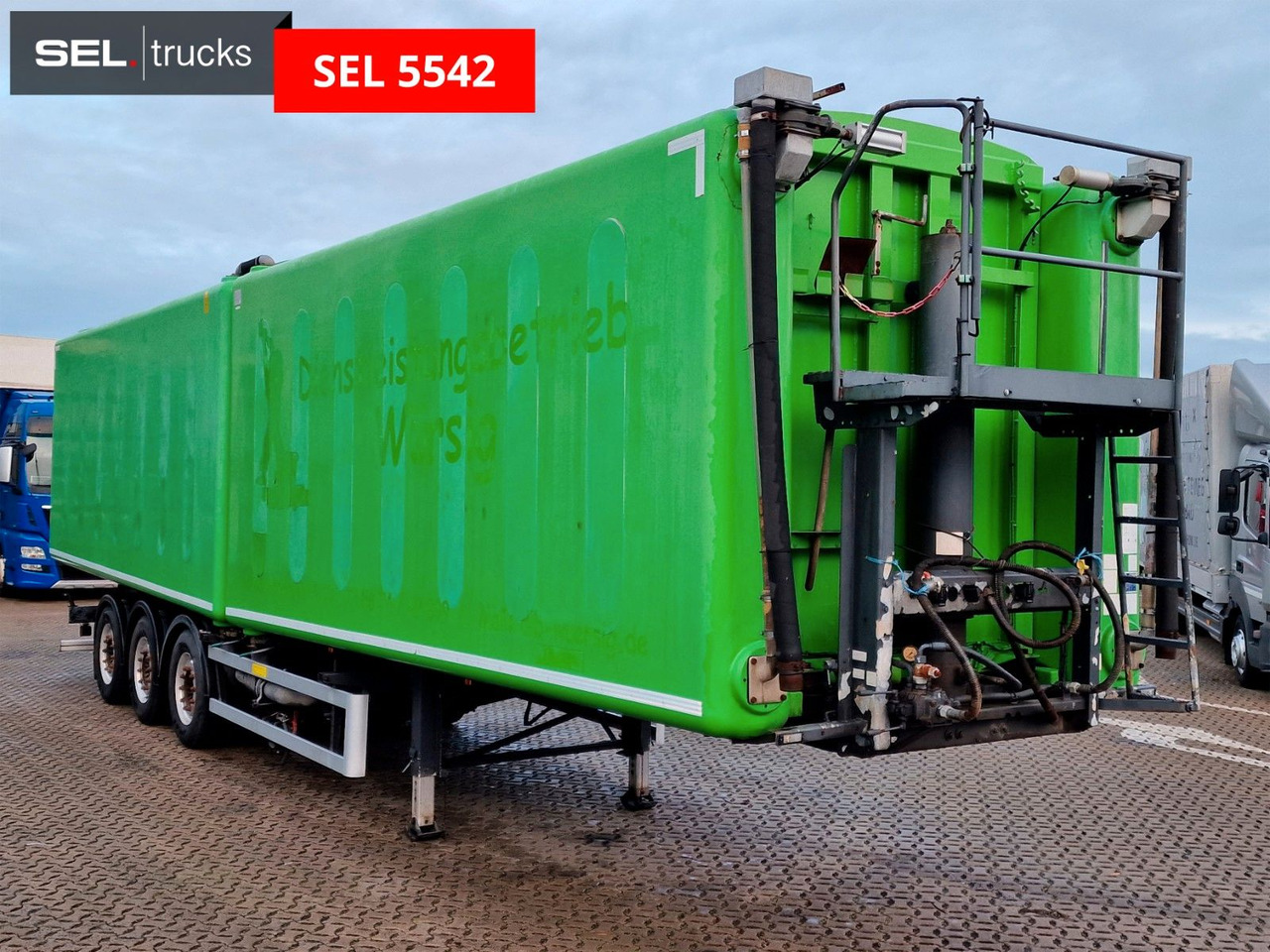 Kempf Duales Transportsyst.: Schüttgüter+Flüssikeiten Kempf Duales Transportsyst.: Schüttgüter+Flüssikeiten - Félpótkocsi billenőplatós: 3 kép. Kempf Duales Transportsyst.: Schüttgüter+Flüssikeiten Kempf Duales Transportsyst.: Schüttgüter+Flüssikeiten - Félpótkocsi billenőplatós: 3 kép.