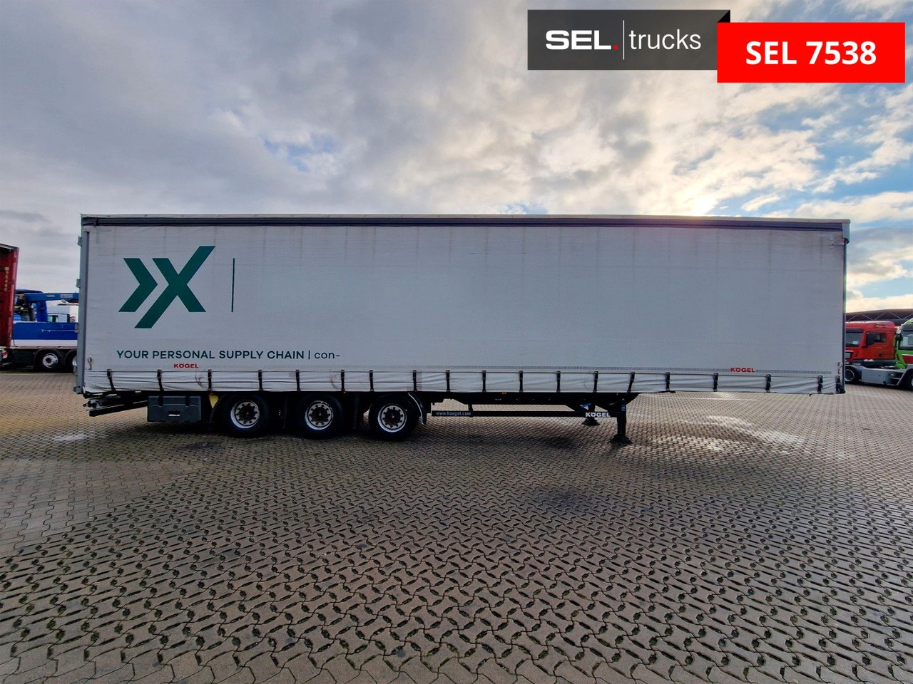 Kögel S24-1 / Hubdach / EDSCHA - Ponyvás félpótkocsi: 4 kép. Kögel S24-1 / Hubdach / EDSCHA - Ponyvás félpótkocsi: 4 kép.