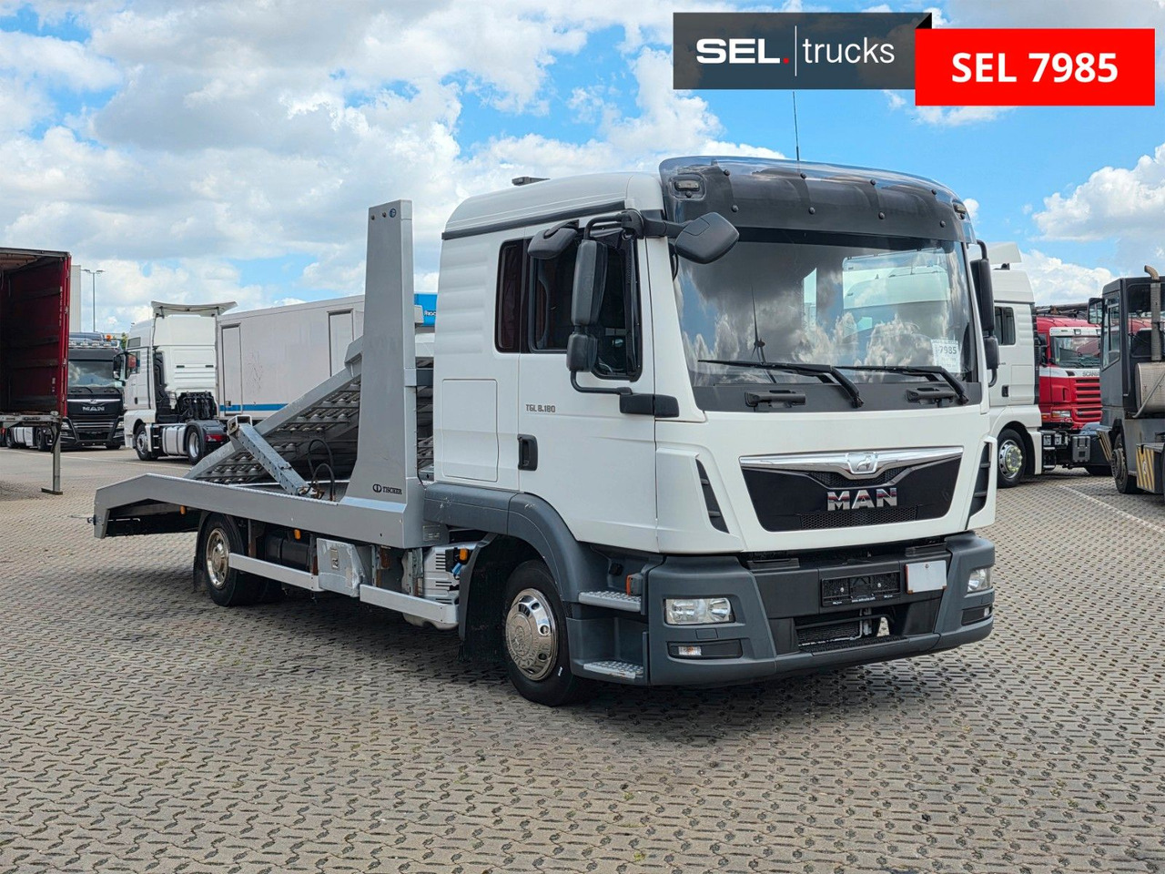 MAN TGL 8.180 4X2 BL - Vontató: 3 kép. MAN TGL 8.180 4X2 BL - Vontató: 3 kép.