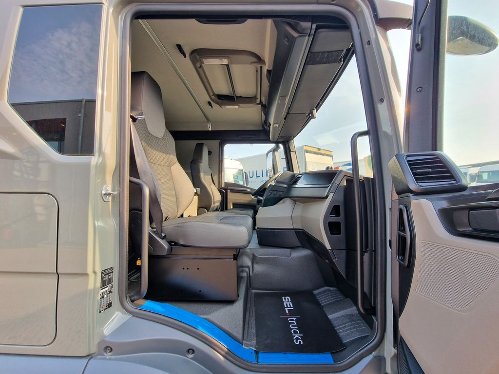 Alvaz teherautó MAN TGL 8.250 4x2 BB / Nebenabtrieb/NEU/Euro  6E MAN TGL 8.250 4x2 BB / Nebenabtrieb/NEU/Euro  6E: 17 kép.
