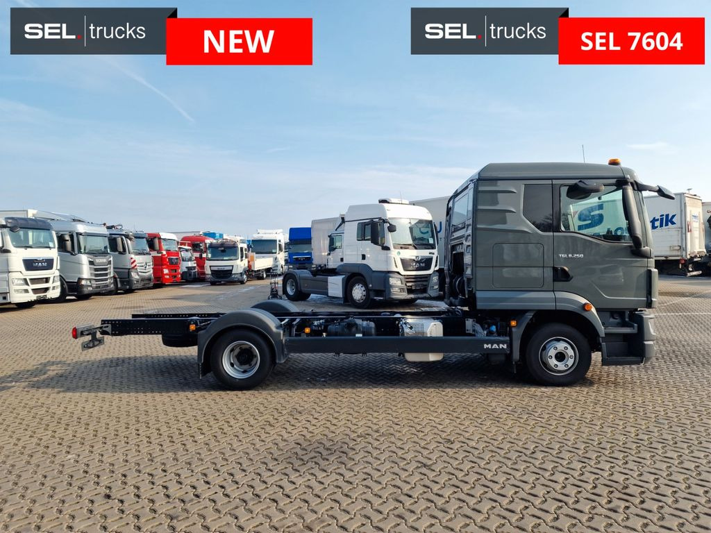 MAN TGL 8.250 4x2 BB / Nebenabtrieb/NEU/Euro 6E - Alvaz teherautó: 4 kép. MAN TGL 8.250 4x2 BB / Nebenabtrieb/NEU/Euro 6E - Alvaz teherautó: 4 kép.